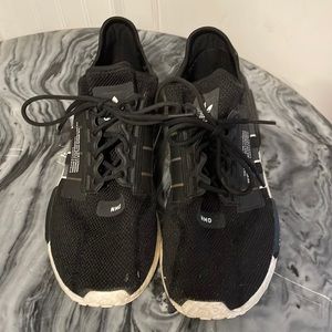 Adidas Originals NMD R1 V2 Size 9